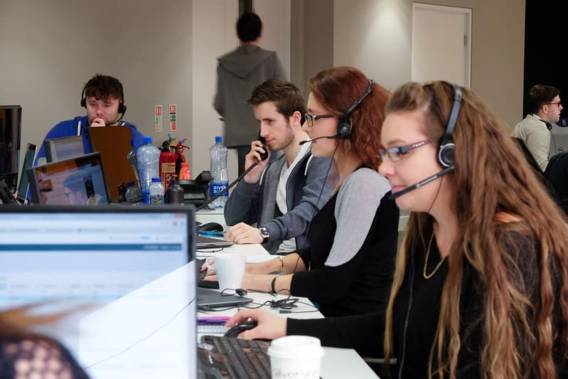 6 Ways You Can Coach Your Customer Service Team for Success