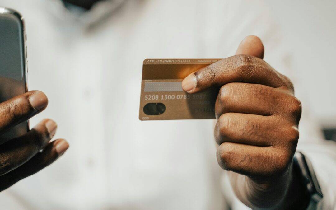 6 Financial Habits That Set Successful Small Businesses Apart
